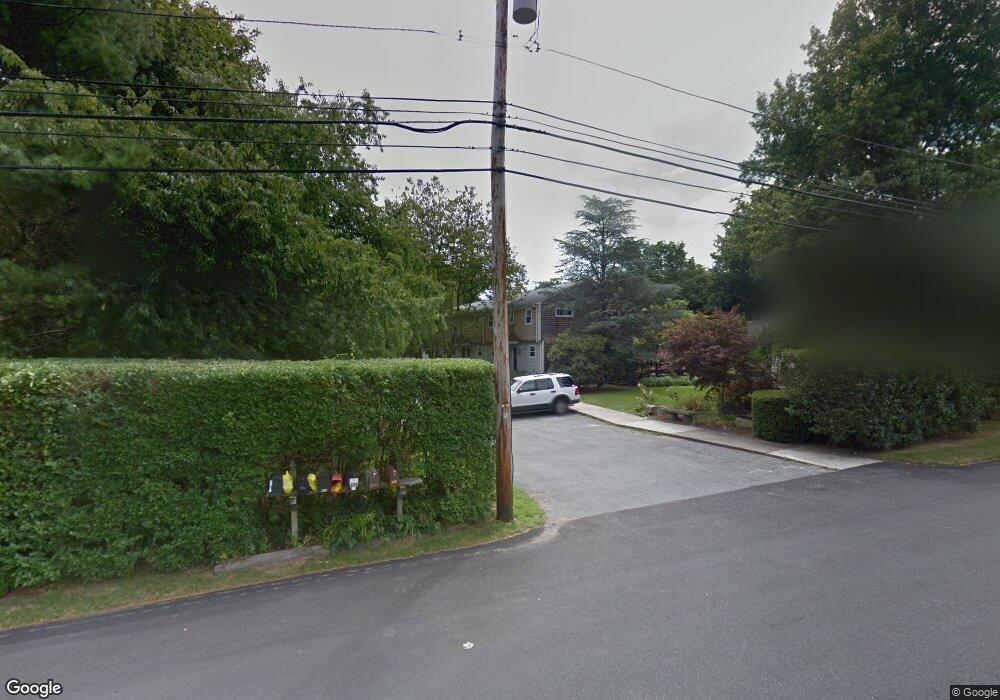 95 Howland Ave unit 95B, Jamestown, RI 02835 - photo 1