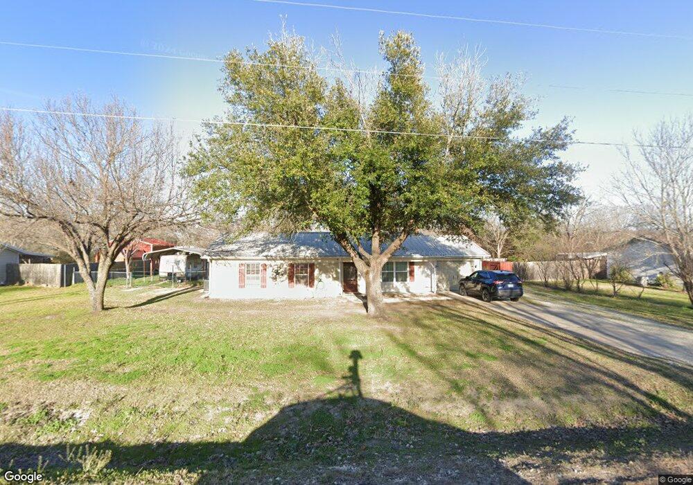 1405 Hidden Hills Dr, Corsicana, TX 75110 - photo 1