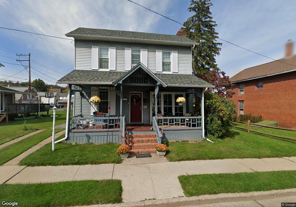 335 W Clinton St, Lock Haven, PA 17745 - photo 1