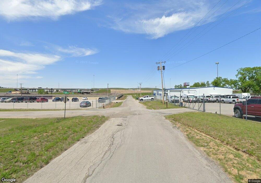 5302 S 41st West Ave, Tulsa, OK 74107 - photo 1