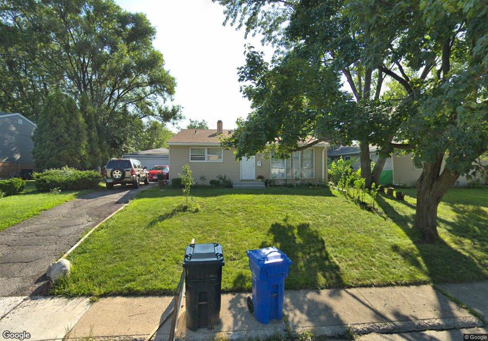 77 Alameda Dr, Carpentersville, IL 60110 - photo 1