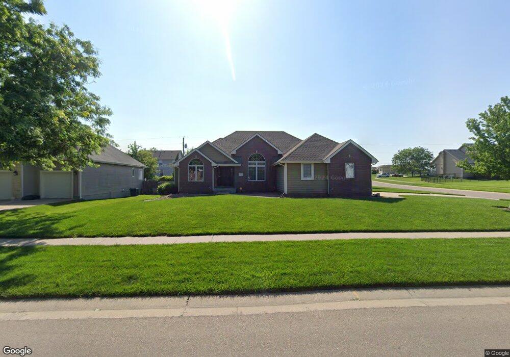 2719 SW Lagito Dr, Topeka, KS 66614 - photo 1