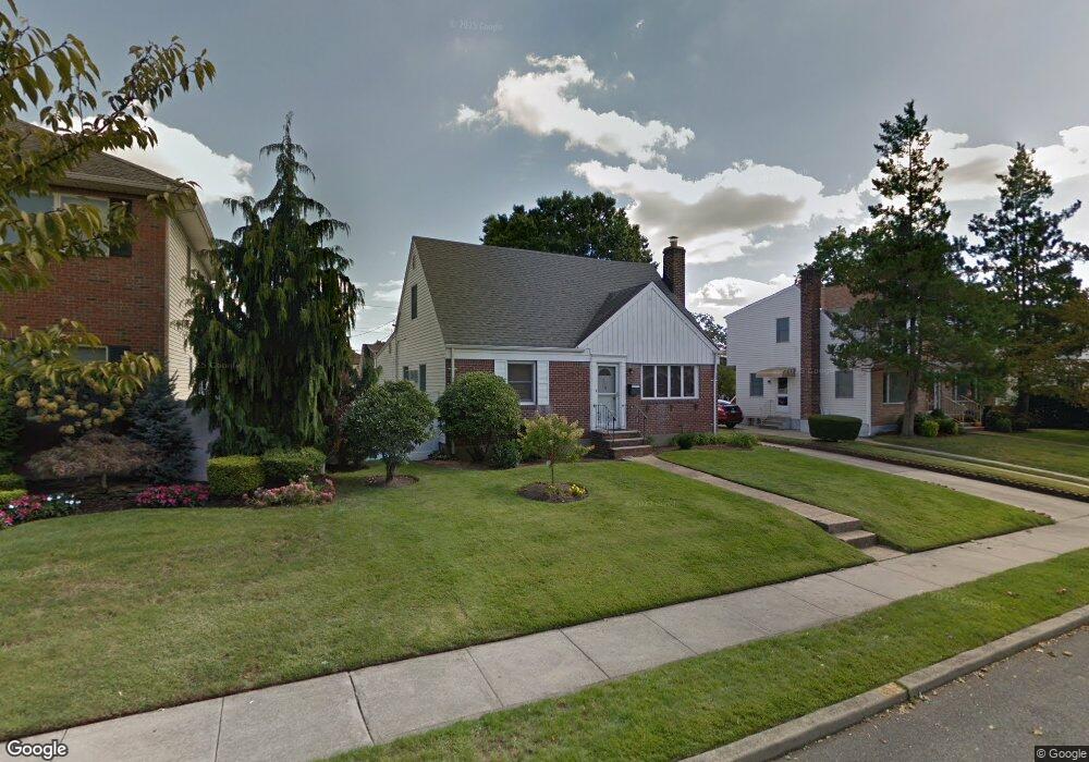 358 Sunny Ln, Franklin Square, NY 11010 - photo 1