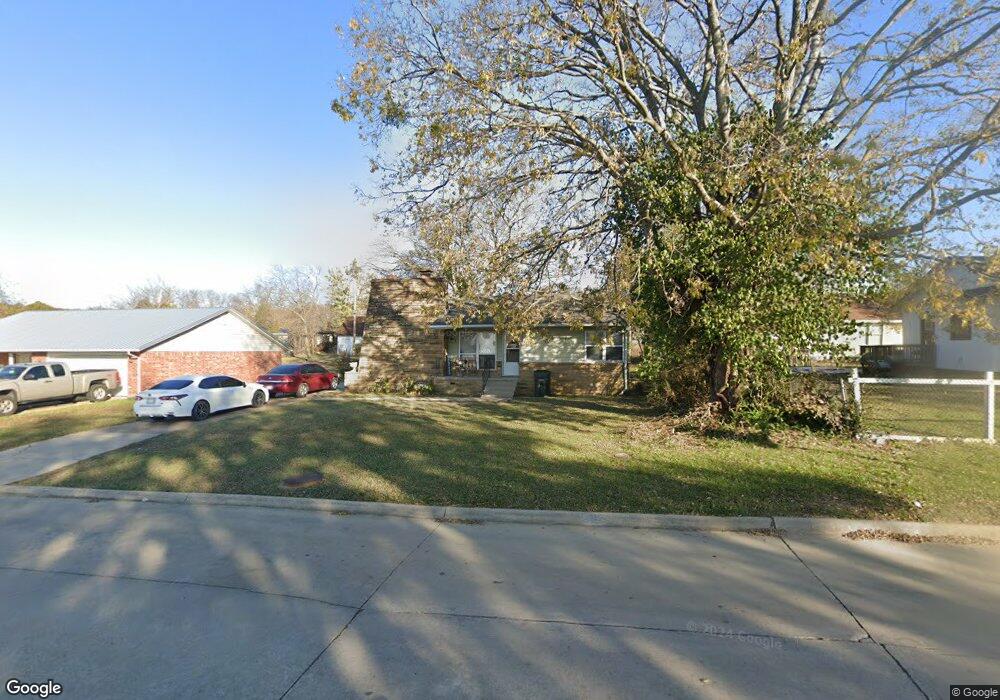 1204 W Gentry St, Henryetta, OK 74437 - photo 1