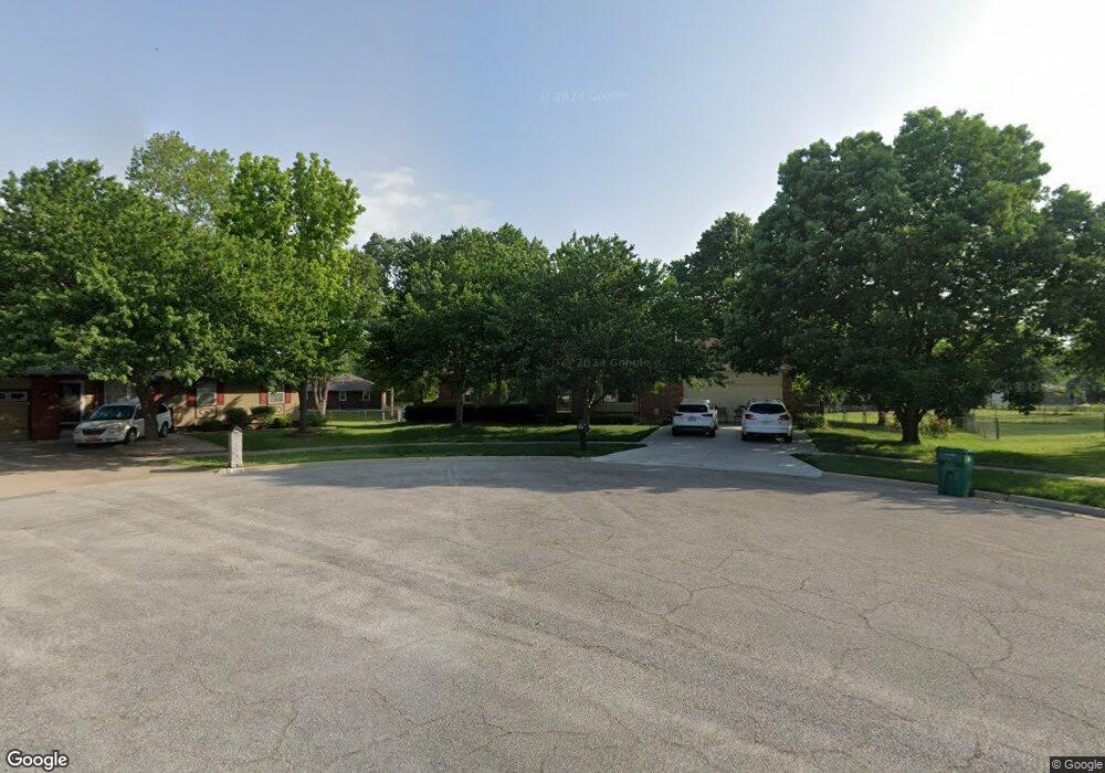 3420 SW Moundview Cir, Topeka, KS 66614 - photo 1