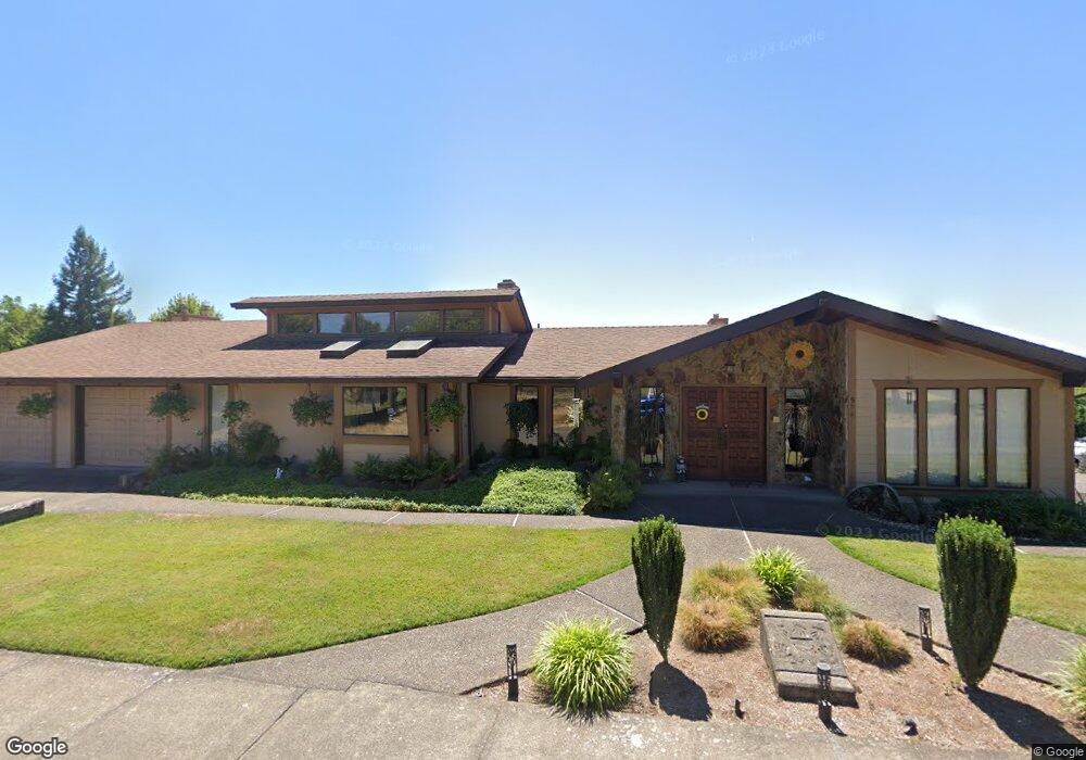 574 W Grant St, Carlton, OR 97111 - photo 1