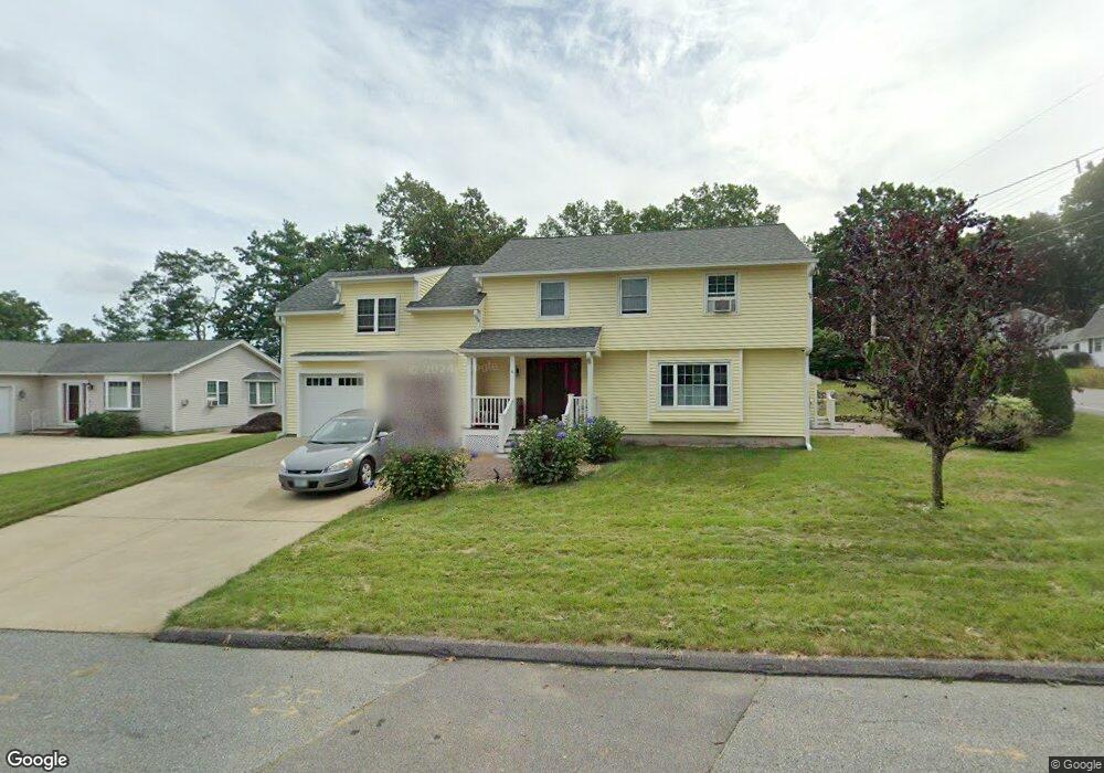 4 Lancaster Dr, Nashua, NH 03062 - photo 1