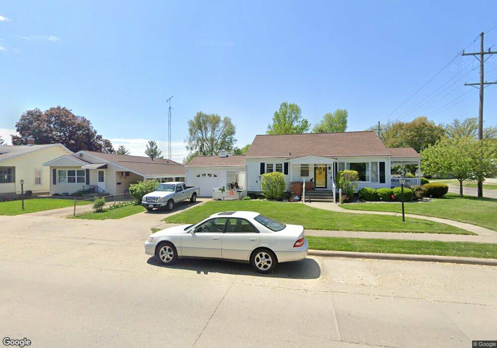 1301 Pulaski St, Lincoln, IL 62656 - photo 1