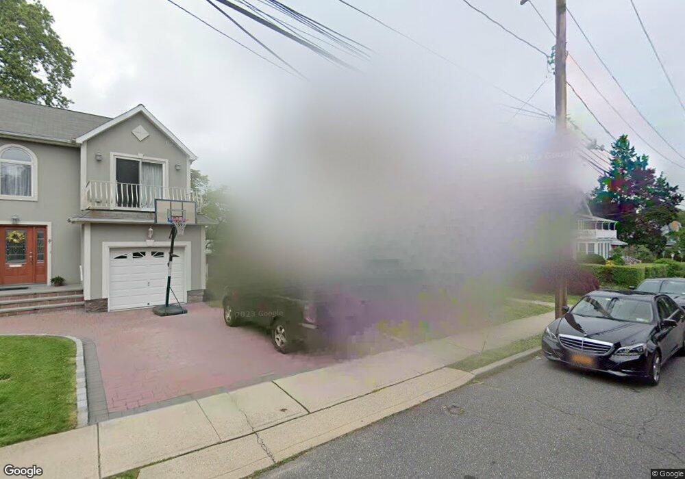 75 Memorial Place, Manhasset, NY 11030 - photo 1