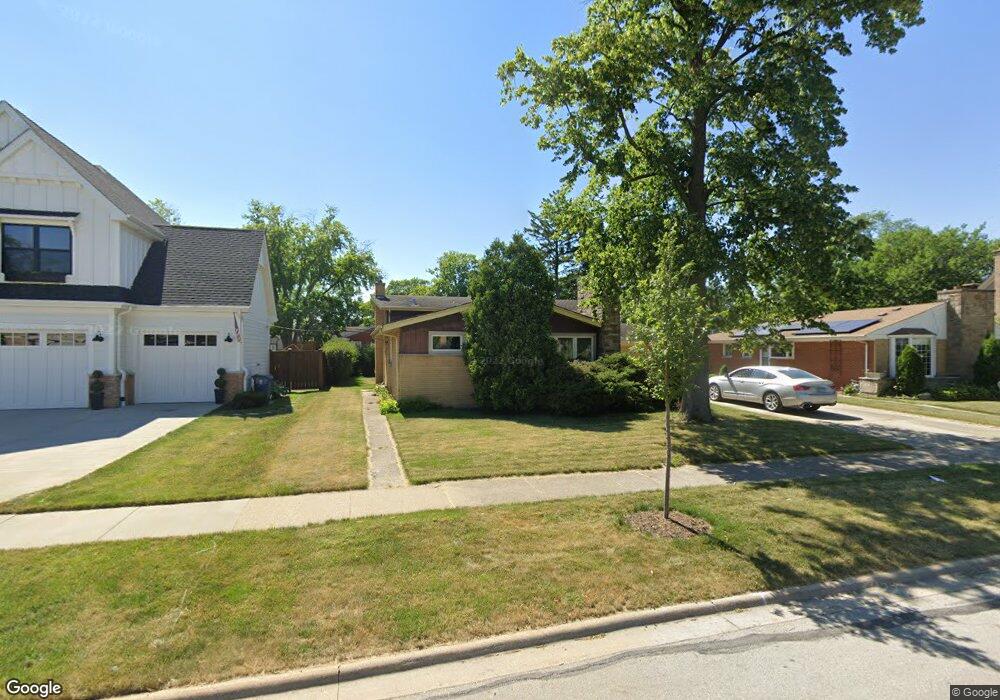 419 E Huntington Ln, Elmhurst, IL 60126 - photo 1