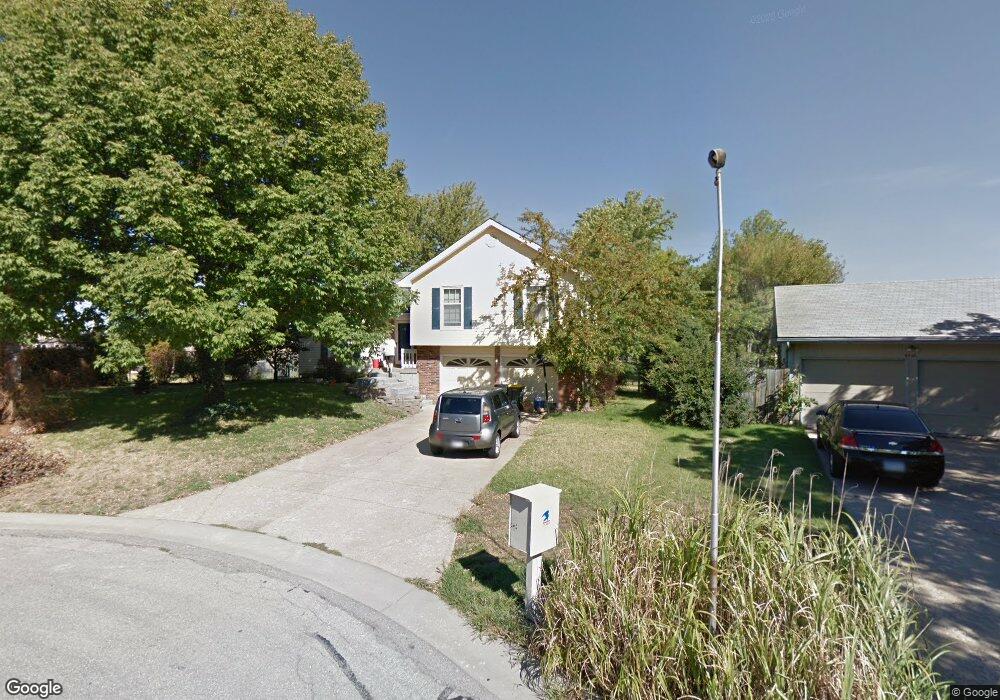 6404 Charlotte St, Shawnee, KS 66216 - photo 1