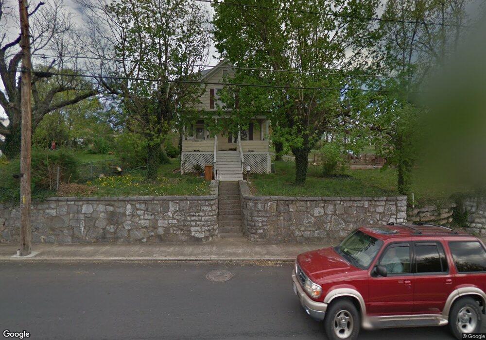 376 N Massanutten St, Strasburg, VA 22657 - photo 1