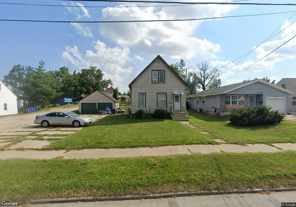 265 Wilson Ave SW, Cedar Rapids, IA 52404 - photo 1