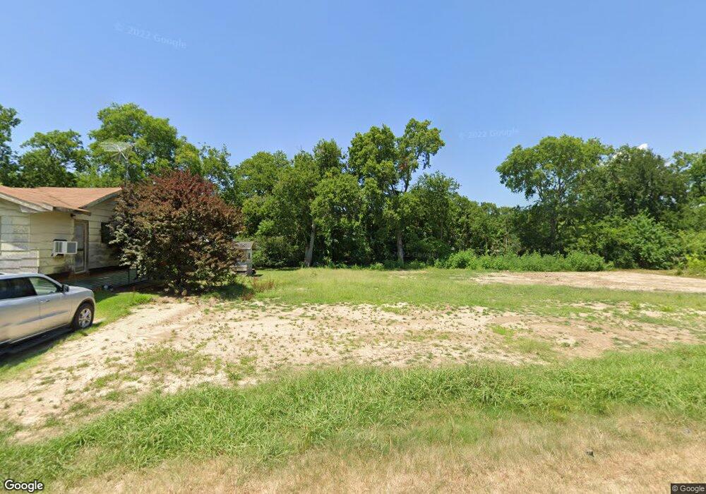 807 E 7th St, Bonham, TX 75418 - photo 1