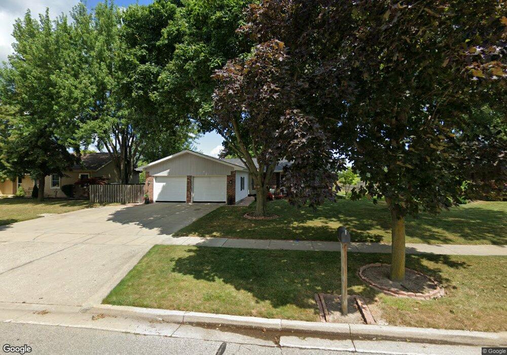 896 Zehnder Dr, Frankenmuth, MI 48734 - photo 1