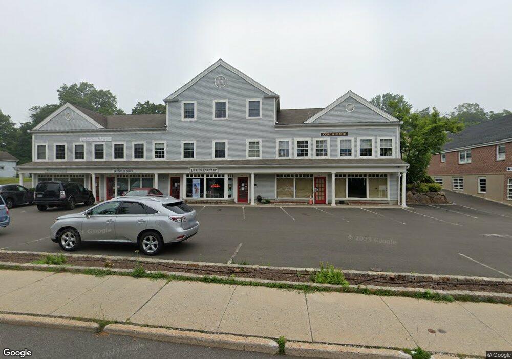 551 Post Rd unit 3F, Darien, CT 06820 - photo 1