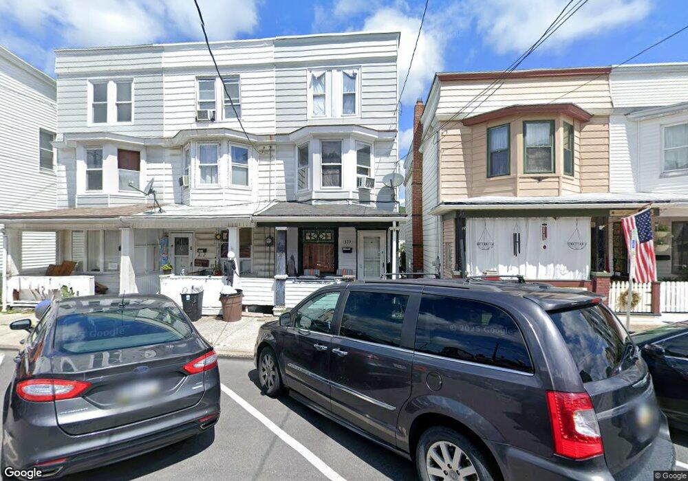 327 E Bertsch St, Lansford, PA 18232 - photo 1