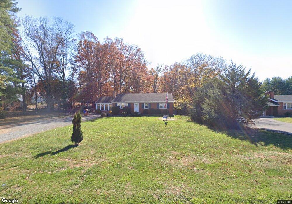 214 Masons Ln SE, Leesburg, VA 20175 - photo 1