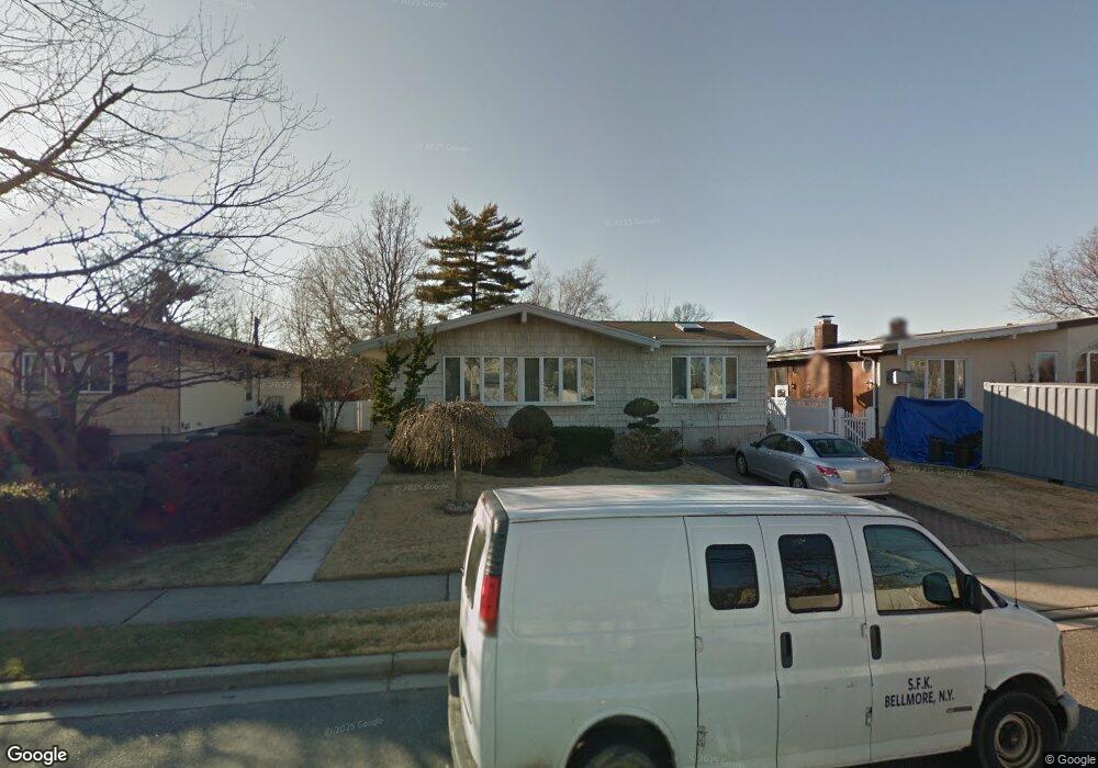 2582 Centre Ave, Bellmore, NY 11710 - photo 1