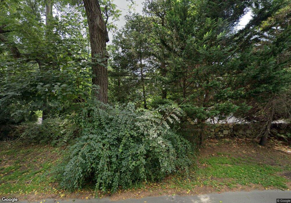 2502 Cedar Swamp Rd, Glen Head, NY 11545 - photo 1