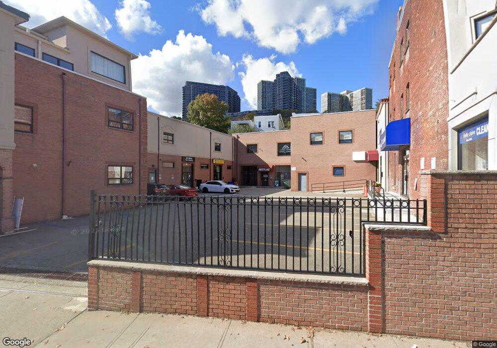 890 River Rd, Edgewater, NJ 07020 - photo 1