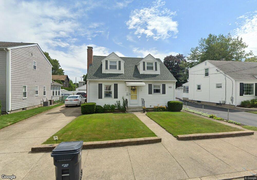 397 Vine St, Pawtucket, RI 02861 - photo 1