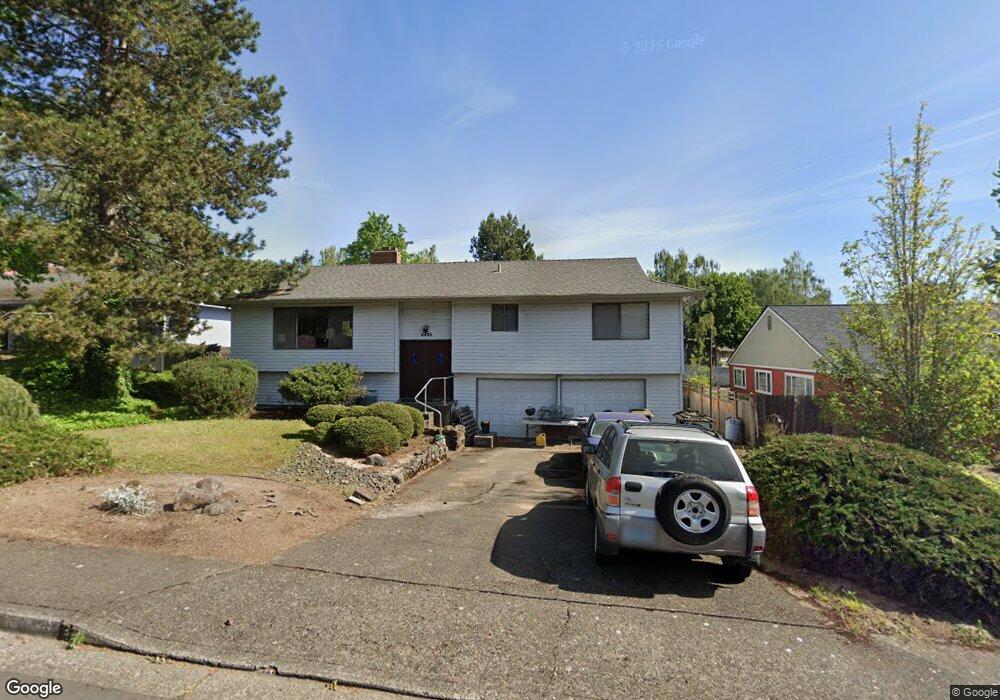 8456 SW Parkview Loop, Beaverton, OR 97008 - photo 1