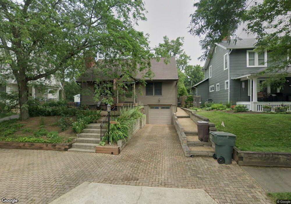 270 Garden Rd, Columbus, OH 43214 - photo 1