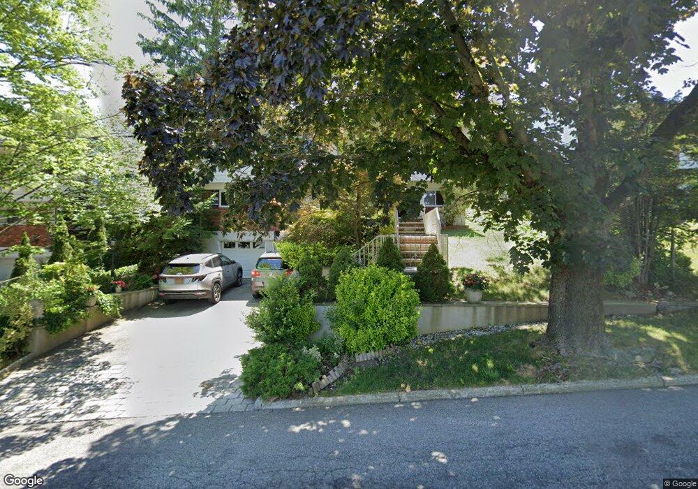 139 Newport Rd, Yonkers, NY 10710 - photo 1