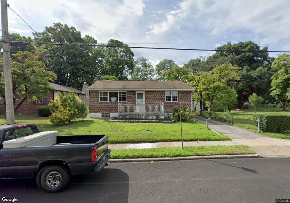 212 Powhattan St, Essington, PA 19029 - photo 1