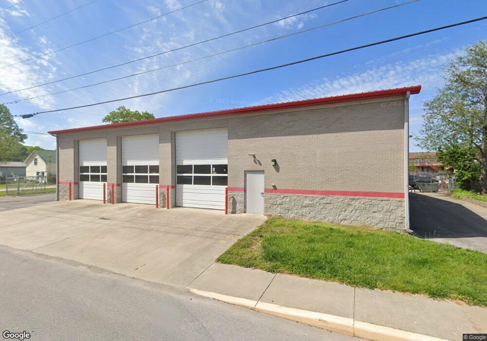 212 W Poplar St, Corydon, IN 47112 - photo 1