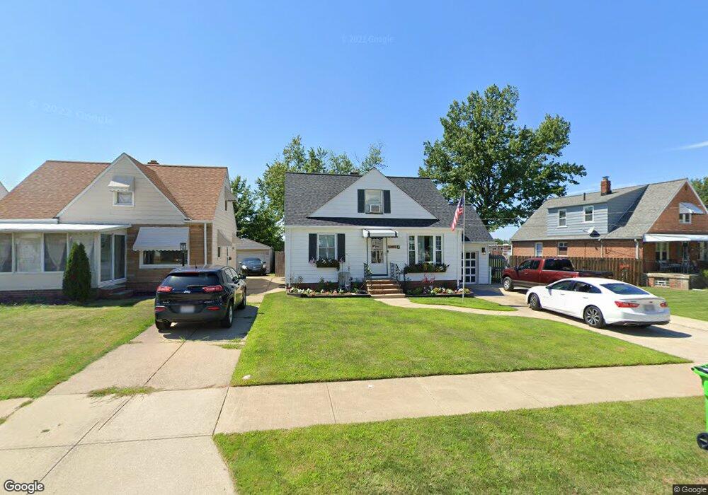 1738 Silver St, Wickliffe, OH 44092 - photo 1