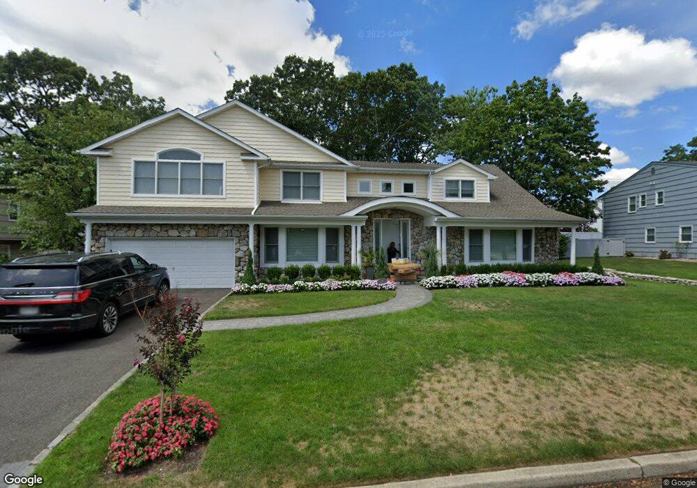 30 Bayberry Rd, Lawrence, NY 11559 - photo 1