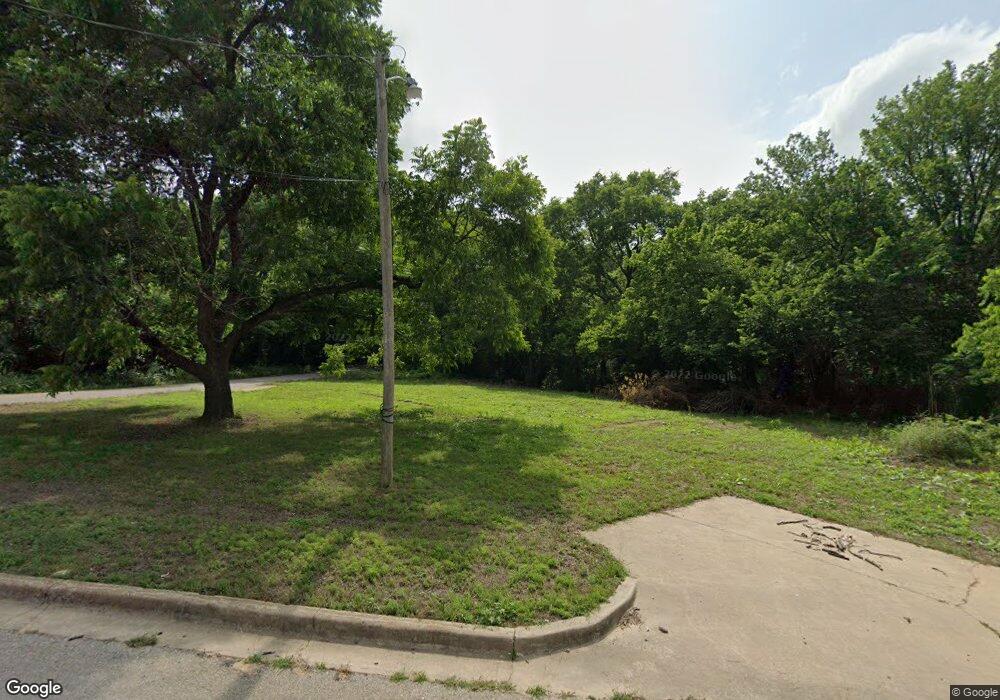 229 G St SE, Ardmore, OK 73401 - photo 1