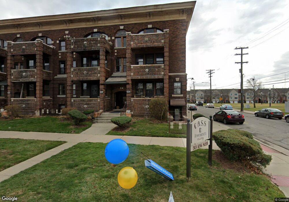 504 E Kirby St, Detroit, MI 48202 - photo 1