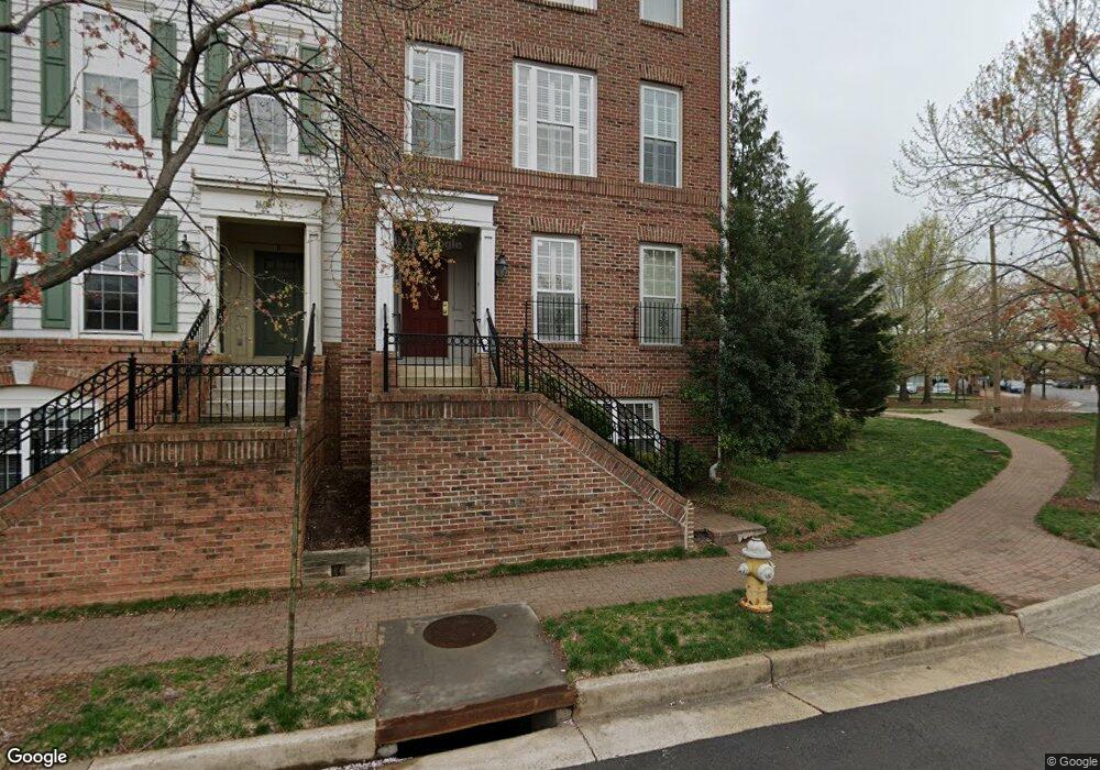 1601 Potomac Greens Dr unit 92, Alexandria, VA 22314 - photo 1