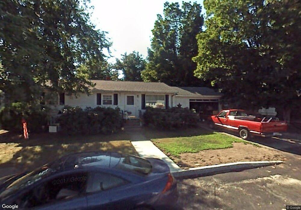 127 Lois St, Manchester, NH 03103 - photo 1