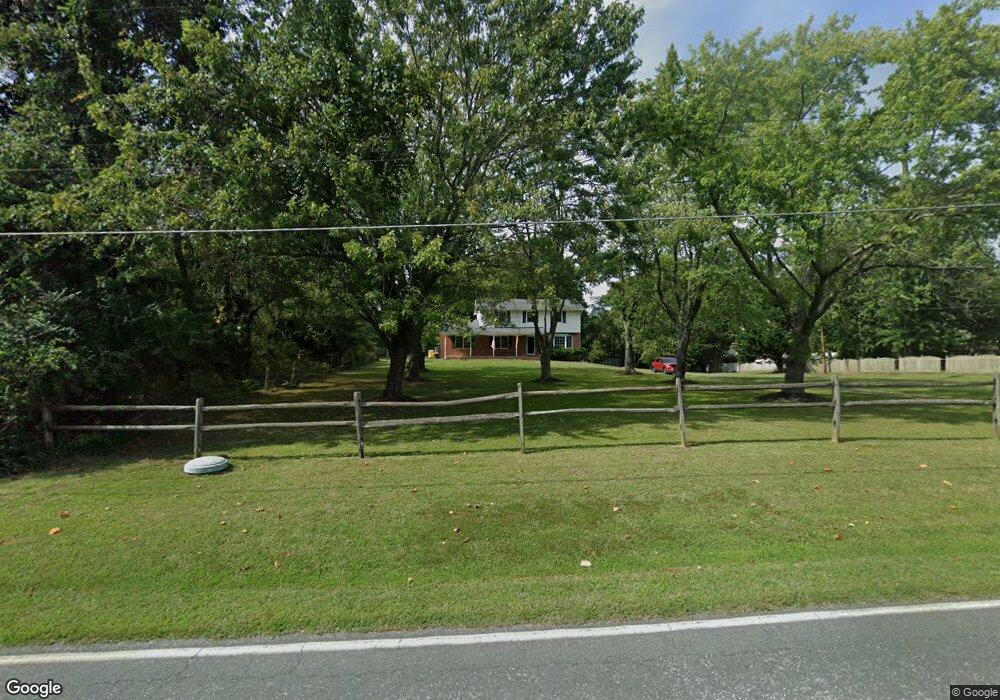 1060 Carrs Wharf Rd, Edgewater, MD 21037 - photo 1