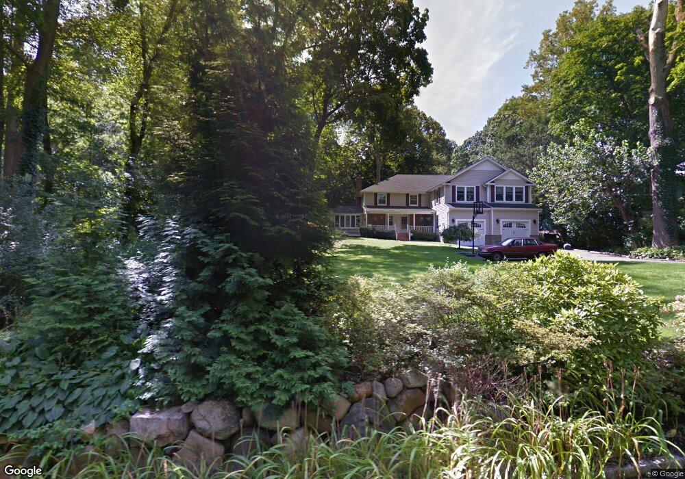 112 Red Spring Ln, Glen Cove, NY 11542 - photo 1