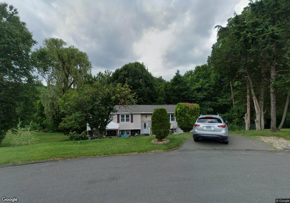 31 Old Village Rd, Bloomfield, CT 06002 - photo 1