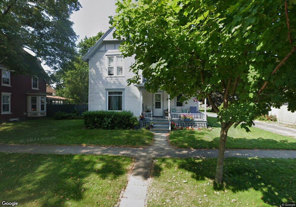 319 E Hanover St, Marshall, MI 49068 - photo 1