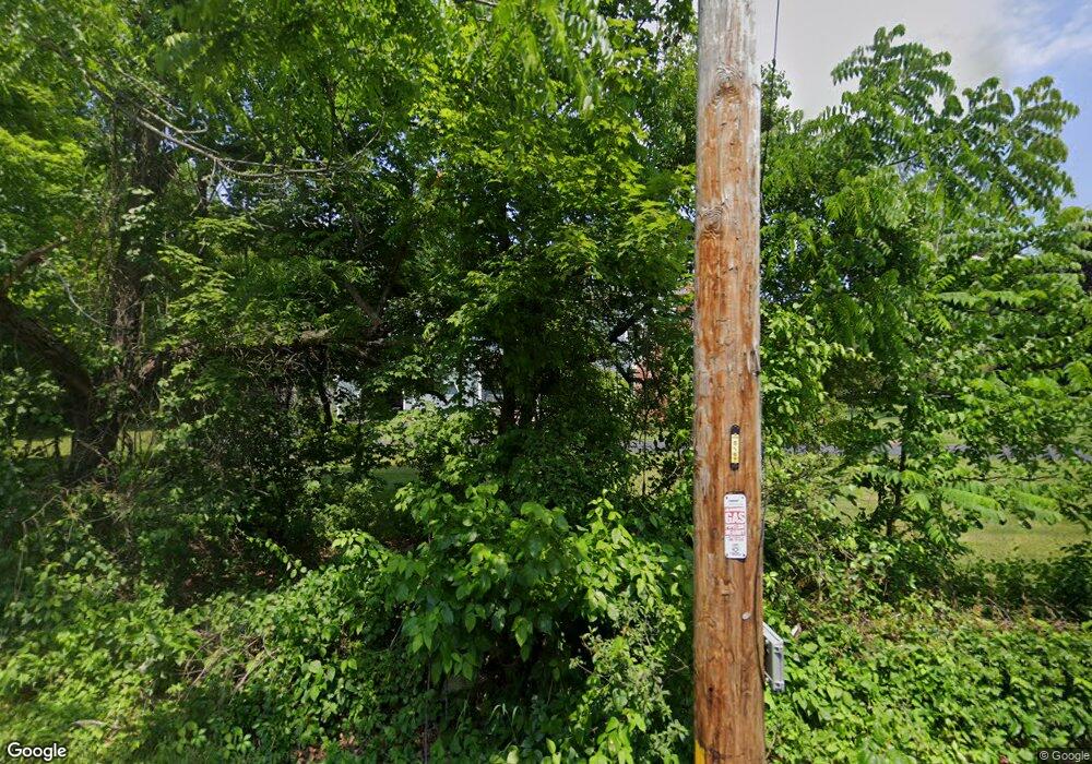 602 Clapboardtree St, Westwood, MA 02090 - photo 1