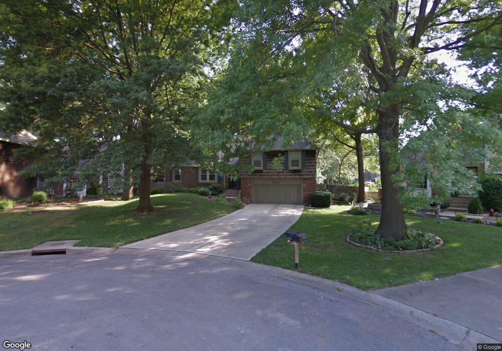 8120 Rosehill Rd, Lenexa, KS 66215 - photo 1