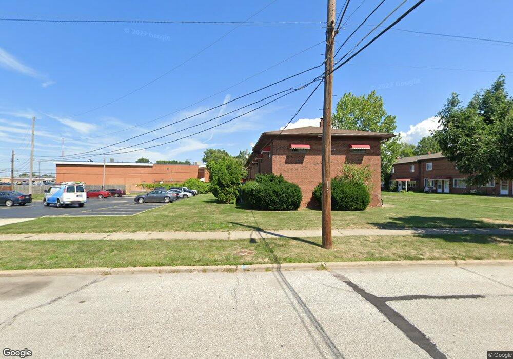 1557 Ridgewick Dr, Wickliffe, OH 44092 - photo 1