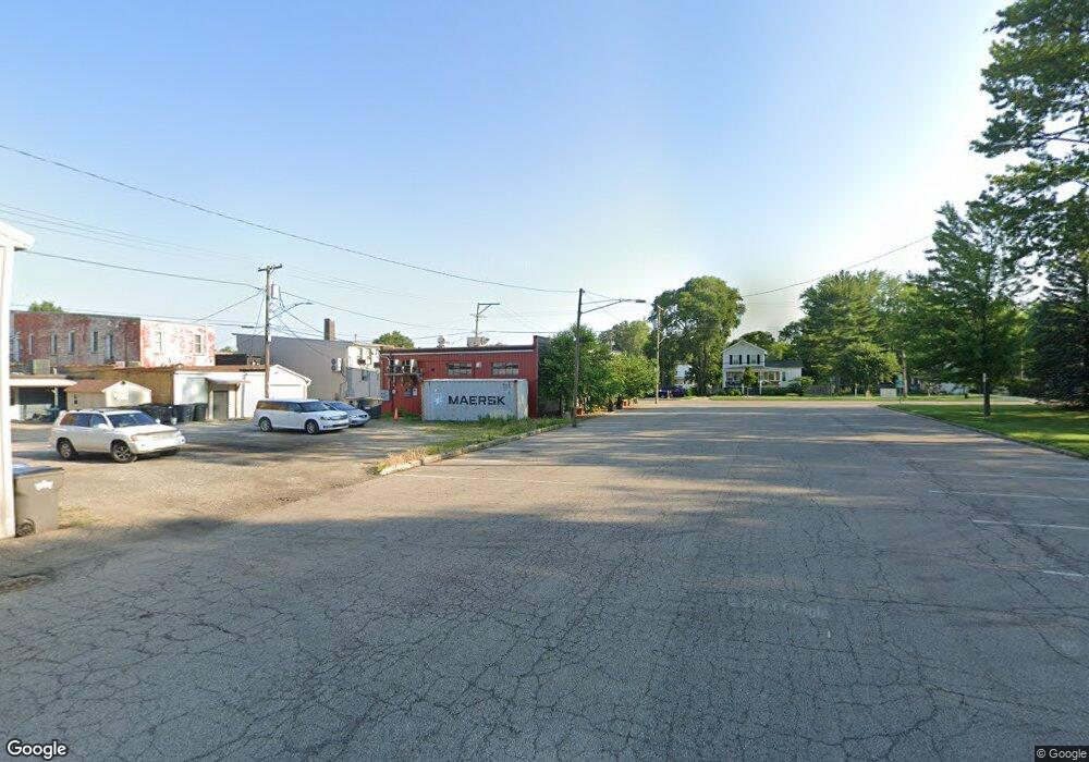 8 Maple St, Three Oaks, MI 49128 - photo 1