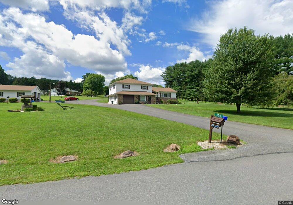 108 Floyd Dr, Kunkletown, PA 18058 - photo 1