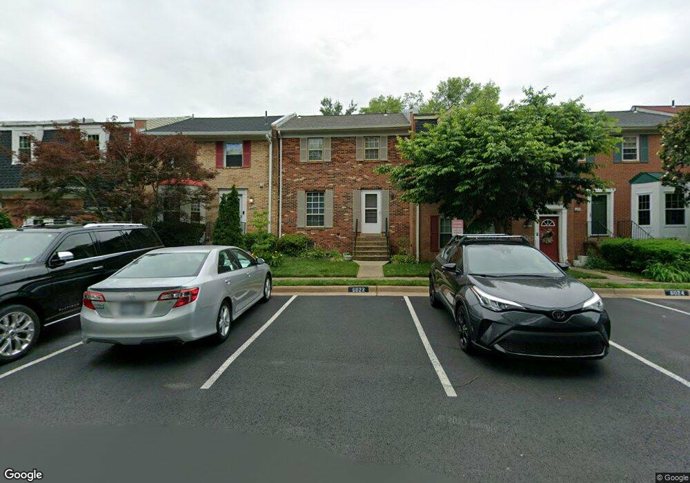 6022 Ticonderoga Ct, Burke, VA 22015 - photo 1