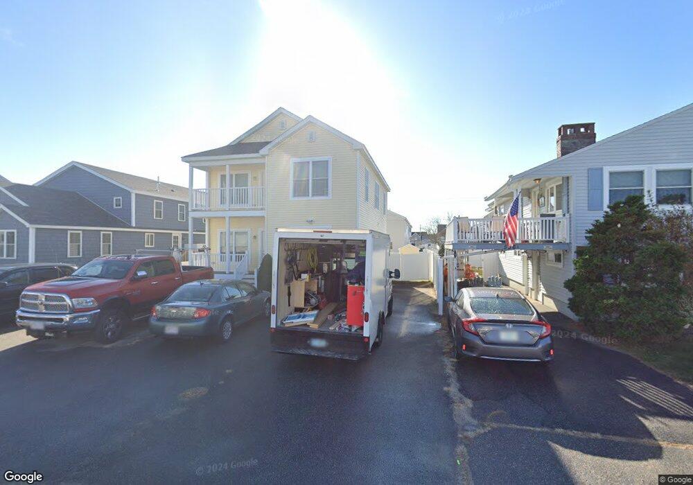 535 Manchester St, Seabrook, NH 03874 - photo 1