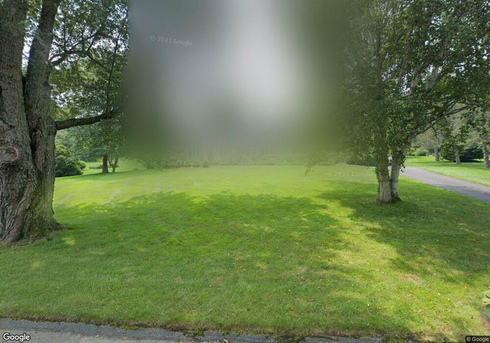 5 Blakeslee Dr, Newtown, CT 06470 - photo 1