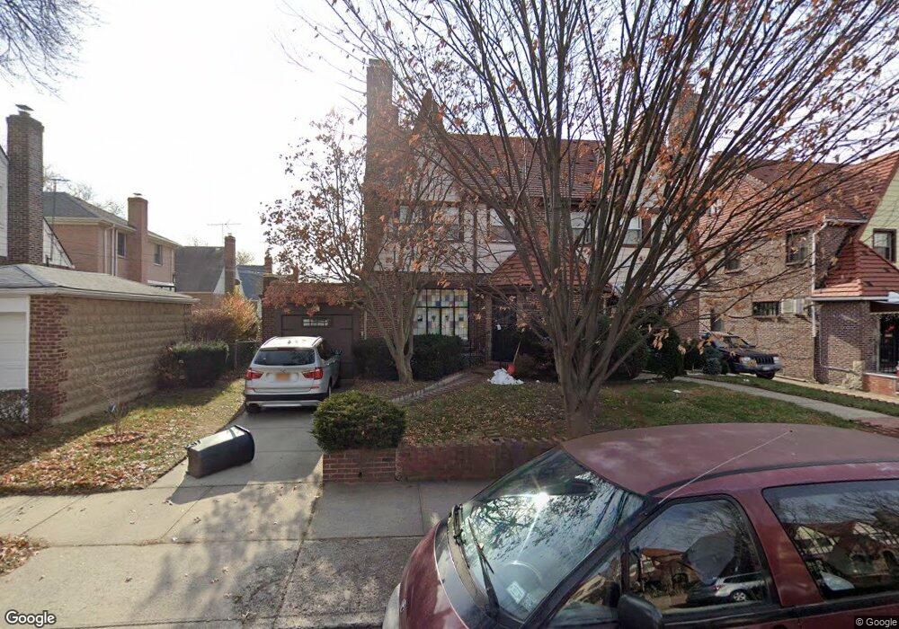 18950 46th Ave, Flushing, NY 11358 - photo 1